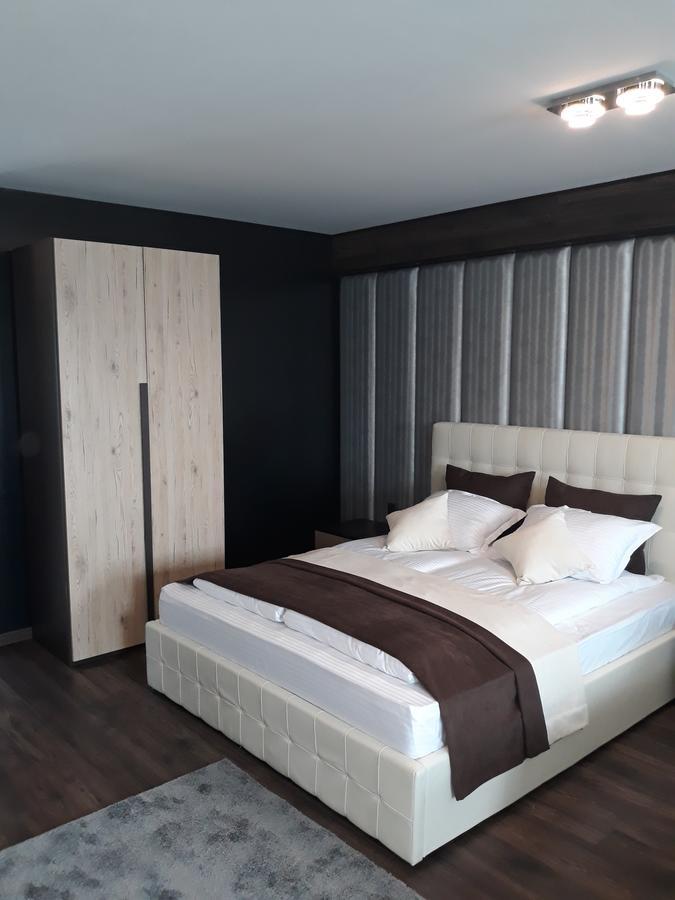 Acktion Deluxe Hotel Shumen Exterior foto