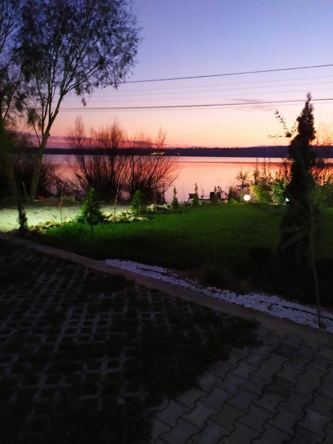 Acktion Deluxe Hotel Shumen Exterior foto